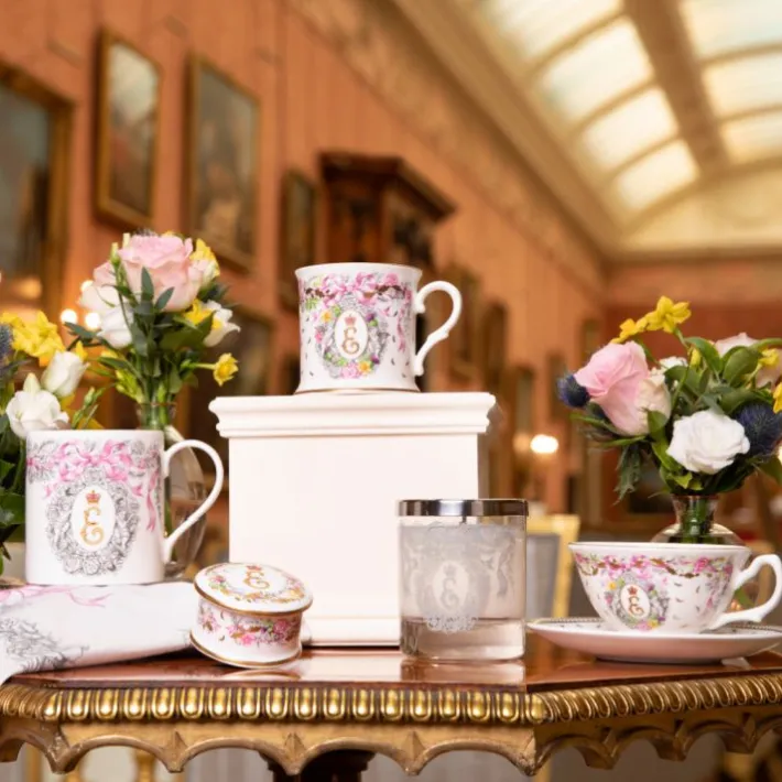Royal Collection Shop Queen Elizabeth Ii Commemorative Teacup And Saucer* Cups & Saucers